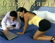 Daisy Marie tiene un problema con su ordenador portatil