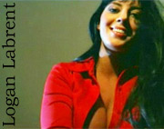 � Qui�n no querr�a comerse las tetas de Logan Labrent ?