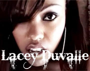 Lacey Duvalle es simplemente espectacular follando