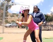 Ron Jeremy ense�a a Isis Love a jugar al beisbol
