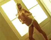 Marketa Belonoha es una rubia de espectacular cuerpo posando desnuda