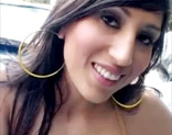 La preciosa latina Alexis Ramirez moviendo su culo con salero