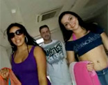 Americanos contratan a dos latinas durante sus vacaciones para follar
