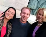 Dos pollas por el culo para Sandra Romain y su amiga rubia caliente