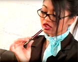 La secretaria mas ardiente se llama Mika Tan